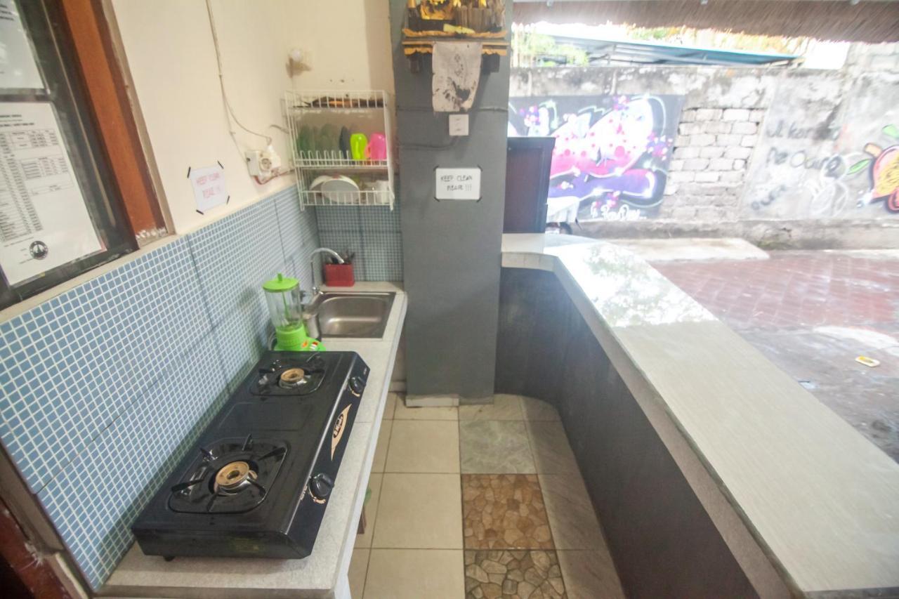 Putra Dadi Guest House Canggu  Exterior photo